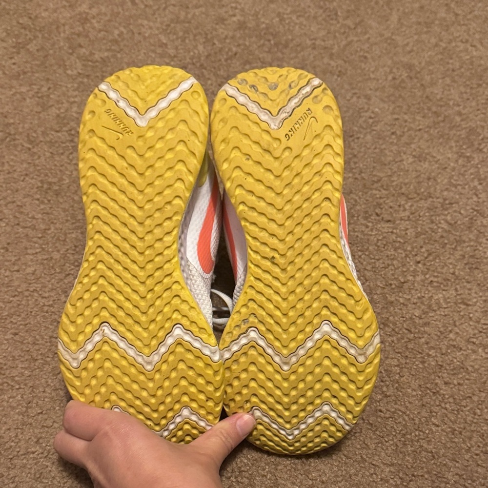 Nike White and Pink Sneakers with Yellow Accents - Picture 4 of 5